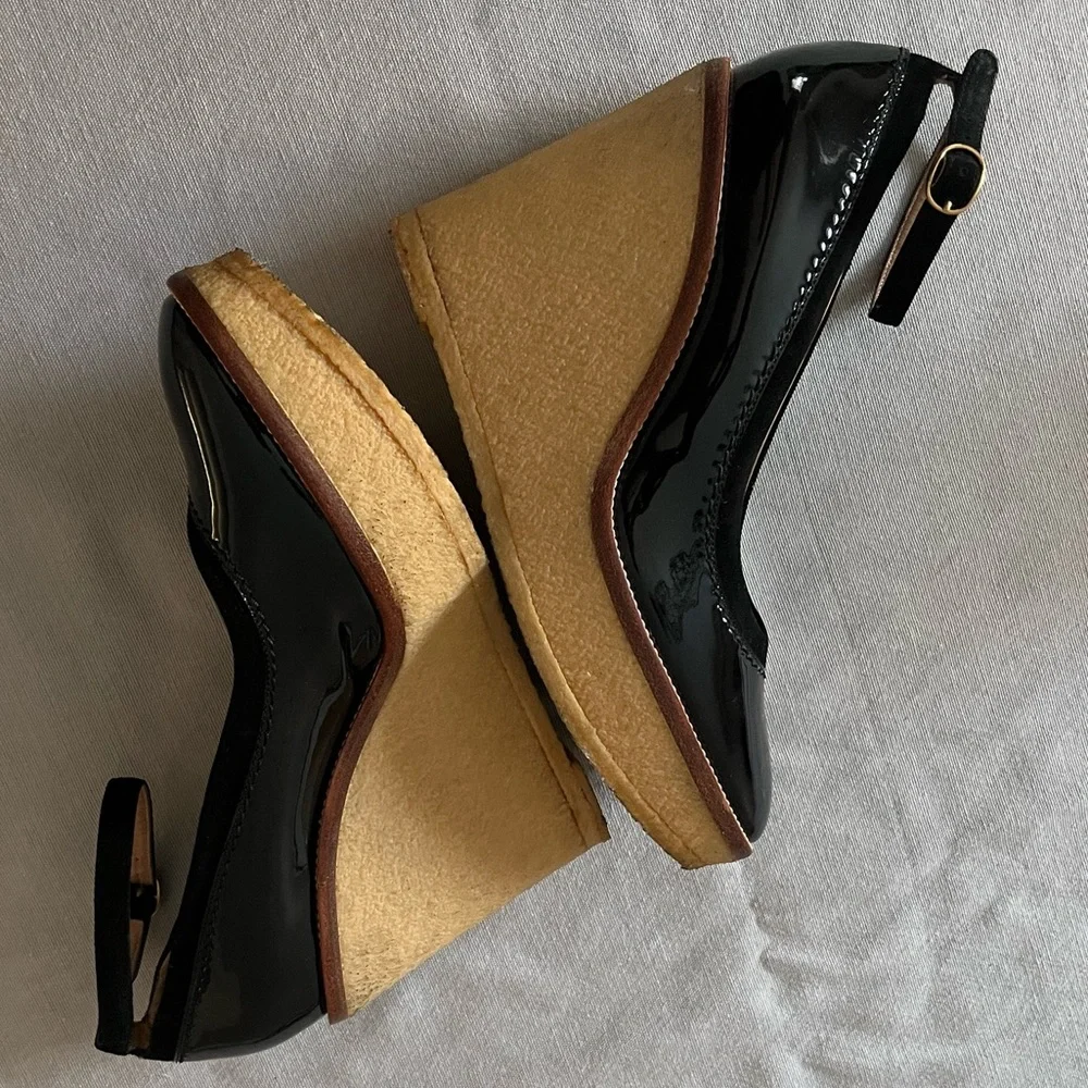 Women’s YVES SAINT LAURENT WEDGE  BLACK PATENT Mules - Picture 14 of 15